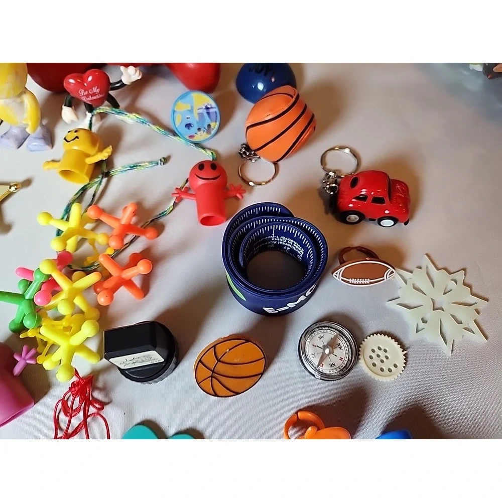 70+ Pcs Miscellaneous Toys, Grab Bag, Balls, Keychains, Spinners, Puppets, Rings